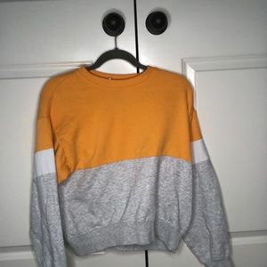 sweatshirt